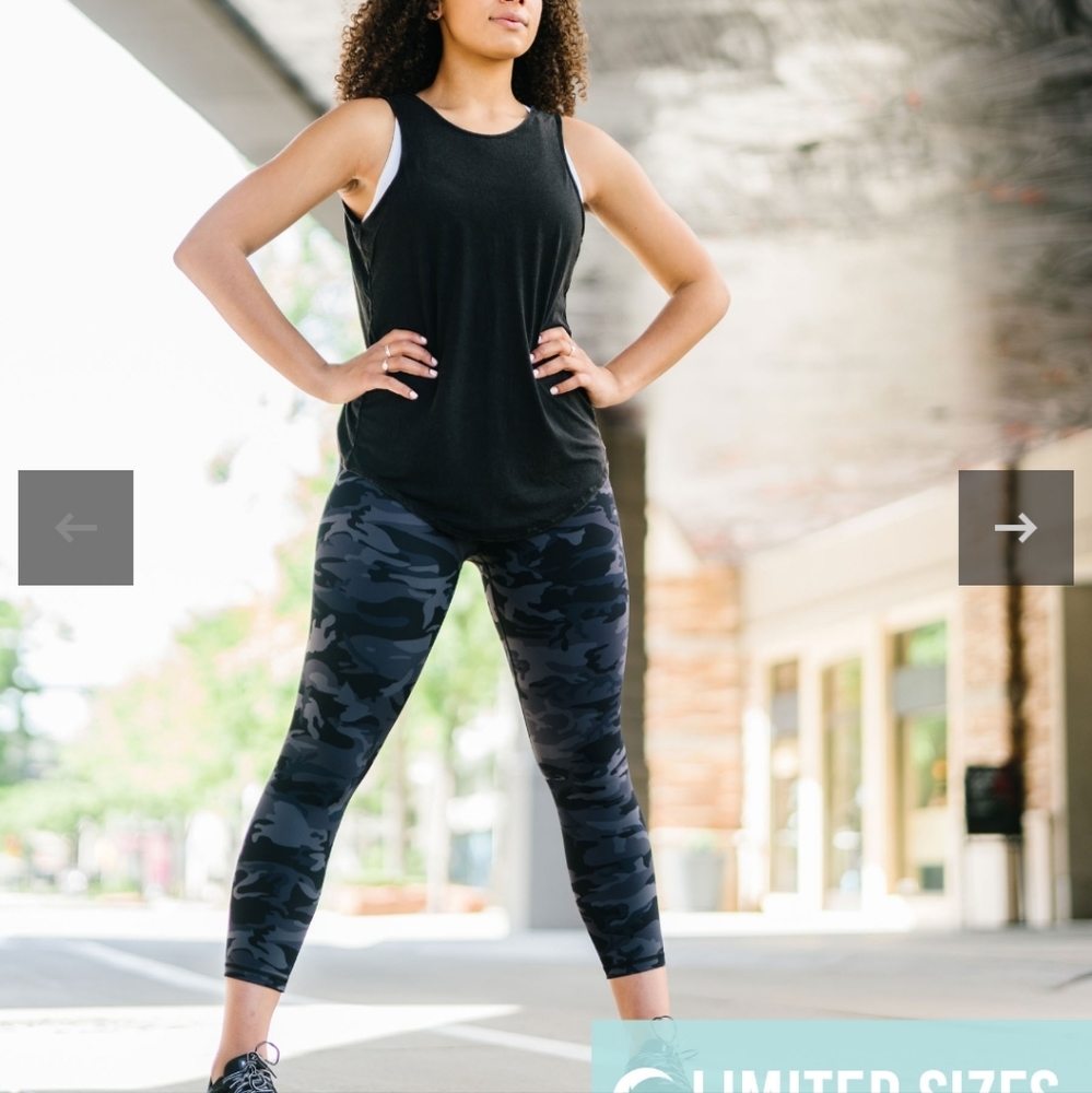 Zyia Camo Soft n Snug Mid-Rise 7/8 Size 4